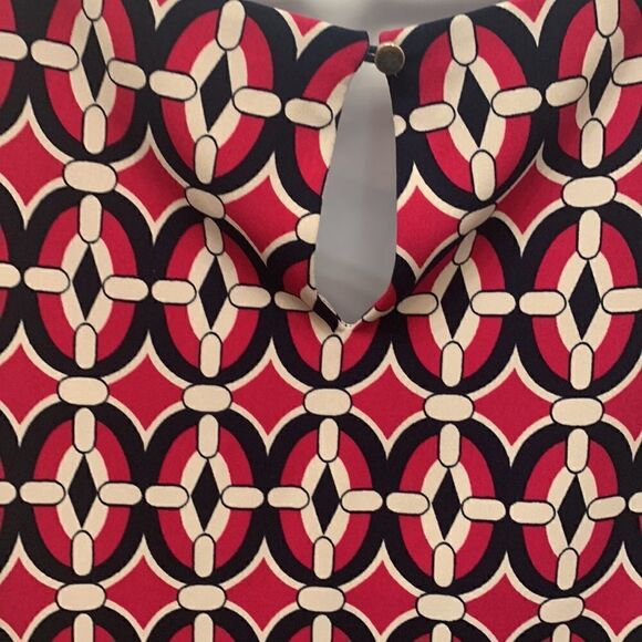 Liz Claiborne Small Scoop Keyhole Neck Short Sleeve Belted Button Back Closure - Picture 9 of 13